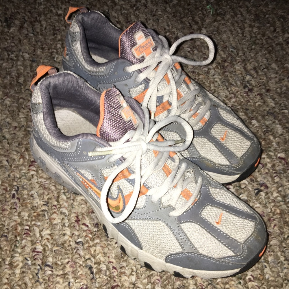 Nike Trail Sneakers